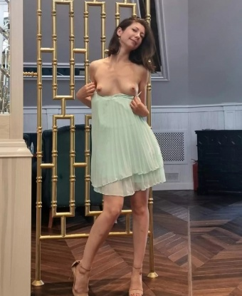 В моих услугах есть все, что ты мог себе представить и даже больше💋 Я умею создавать атмосферу идеальной интимной встречи, где ты сможешь расслабиться и насладиться каждой минутой со мной. Мои фото 100% реальны и отзывы о моей работе говорят сами за себя. Со мной ты познаешь настоящий экстаз, будь готов к незабываемым ощущениям🔥 Не теряй времени, свяжись со мной и давай создадим магию вместе✨💫 Светлана